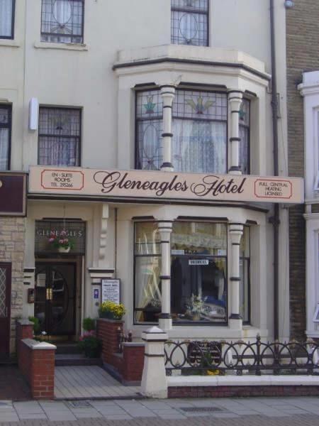 Gleneagles - Road Guest house